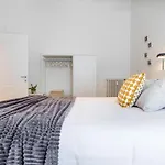 Joivy Lovely Flat For 2 On Quiet Street Near Centre