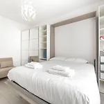 Piazza Tripoli Bright Apartment