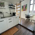 Nuovo Intero Mini Loft Su Bi-Livello