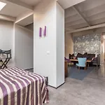Quiet Roomy Studio Navigli- Porta Genova