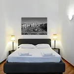 Charming San Babila Apt.