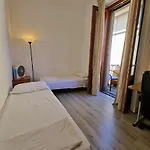 Private Room In A Quiet Apartment In The City Center