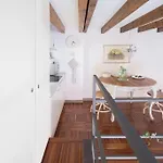 Romantic Loft Porta Venezia Milan
