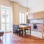 Colored And Spacious Flat Close To Navigli By Easylife