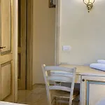 Fifty Eight Suite Milan Duomo View