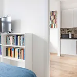 Luxnest I Porta Nuova Milan - Via Pirelli