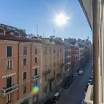 Luxury Apartment In Downtown - Curtatone 4