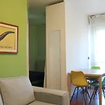 Happy Flat With Terrace