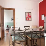 Youhosty - Corso Ticinese 78