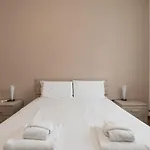 I Host Apartment - Giambellino 40