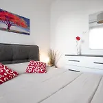Duomo 10 Min Cozy Suite Netflix + Wifi