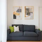 Modern House Dergano A 150 Metri Metro
