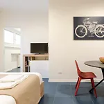 Velasquez Apartments - A - San Siro