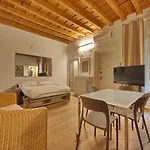 Crocetta Charme Apartment