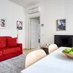 Joivy Lovely Flat With Balcony