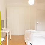 Bnbutler - Casa Lario - Isola District