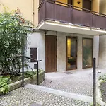 Easylife - San Babila - Elegante E Rifinito Bilocale Nel Cuore Della Citta