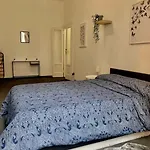 Apartment In The Center Of Milan / P.Ta Venezia