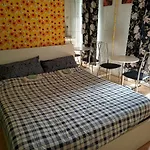 Floris Guest House