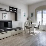 Joivy Chic 1 Bed Flat