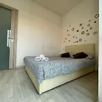 Milan Nice Apartment Close To The Yellow Metro