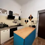 Regina Milano Ai Navigli - Sky Tv, Wifi And Breakfast Box
