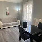 Isola District Chic Stay - Affitti Brevi Italia