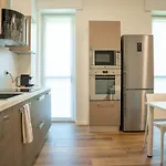 15Min Metro Duomo - Rho Fiera - Skyscraper Kitchen