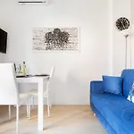 Elegant Flat In Milan, Wi-Fi E Netflix!