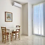 Minimal Apartment Navigli