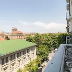 {Porta Venezia-Milano Centrale} Luxury Apartment