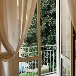 Modern Pretty Apartment Near Isola Zone