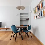 Easyhomes-Eustachi