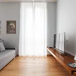 Easyhomes-Eustachi