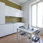 Porta Nuova Bright Studio With Balcony