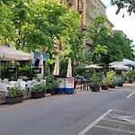 Lagosta Home-Isola Milan