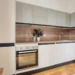 Joivy Chic Studio, Easy Access To Centre