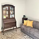 Oxilia Apartment Near To Red Subway