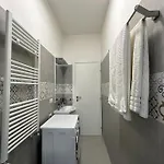 Elegante Sosta A Milano