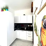 Marghespace Zona Stazione Centrale Appartamento Con Letto Matrimoniale E Bagno