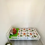 Marghespace Zona Stazione Centrale Appartamento Con Letto Matrimoniale E Bagno