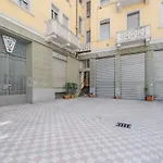 Lovely Apartment In Milano-Porta Romana W/ Balcony