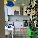 Trilocale In Villa Signorile