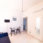 Hbhall Sempione Apartment