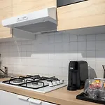 Comfy Apartment Free Wi-Fi And Netflix, 4 Stops To Duomo Square