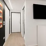 Modern Quiet Super Central Luxury Apartment