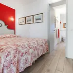 Charming And Elegant Apartment Historic Center Of Milan