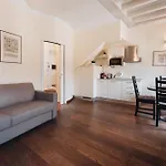 Charming Milan Apartments Brera - Madonnina