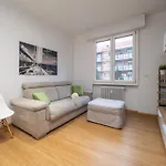 Milano 5 Guests - Modern Apt With Balcony