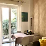 Lovely 2 Room Apartment With Small Garden